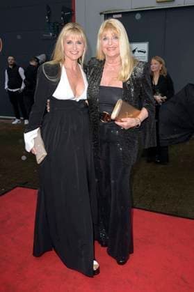 Marlene Charell with daughter Angelina at the award ceremony of the Golden Sun 2023 during the Sonnenklar TV Gala in Wunderland Kalkar Kalkar, 22 04 2023 Foto:xF.xKernx xFuturexImage