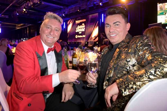 Hubert Fella and Matthias Mangiapane at the award ceremony of the Golden Sun 2023 during the Sonnenklar TV Gala in Wunderland Kalkar Kalkar, 22 04 2023 Foto:xF.xKernx xFuturexImage