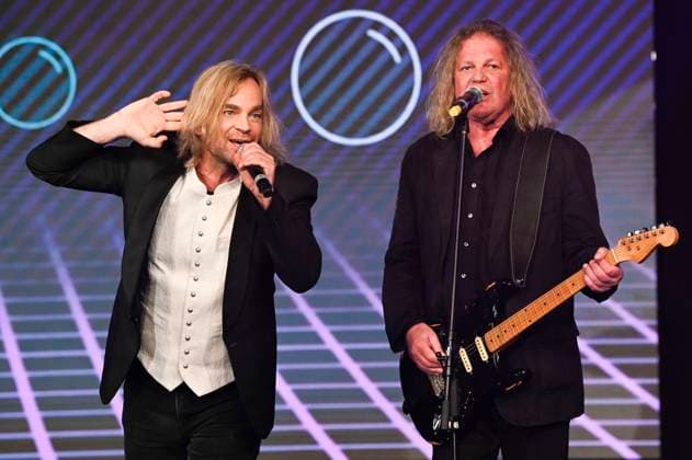 Tim Wilhelm and Aron Strobel from Münchener Freiheit at the award ceremony of the Golden Sun 2023 during the Sonnenklar TV Gala in Wunderland Kalkar Kalkar, 22 04 2023 Foto:xF.xKernx xFuturexImage