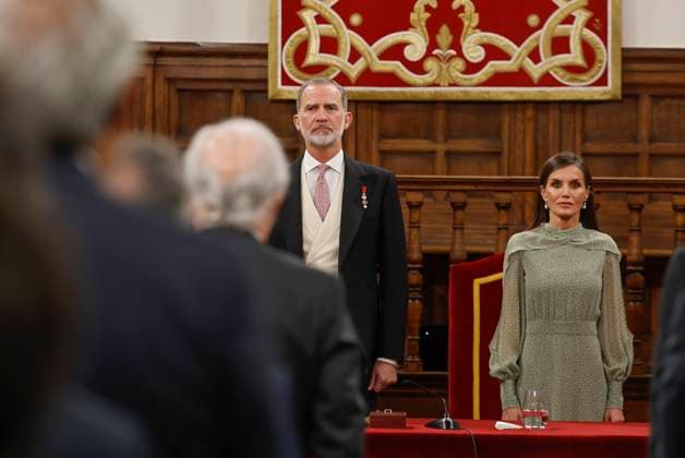 Spanish King Felipe VI (2L) and Queen Letizia (R) during the delivering act of Cervantes Award to Venezuelan poet Rafael Cadenas (not at the image) held in Alcala de Henares, Madrid, Spain on 24 April 2023. The Cervantes Award is the biggest prize in Spanish language. Venezuelan poet Rafael Cadenas receives the Cervantes Award !ACHTUNG: NUR REDAKTIONELLE NUTZUNG!  Copyright: xBallesterosx GRAF4665 20230424-7b53e9be07b8c4be974fbb909bcdbf306580ef0d