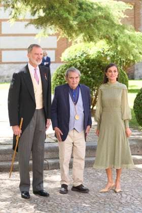 24-04-2023 Madrid Queen Letizia and King Felipe attend the presentation of the Miguel de Cervantes literature prize in the Spanish language 2022 to Rafael Cadenas at the university of Alcala de Henares in Madrid. No Spain Â  Copyright: xPPEx