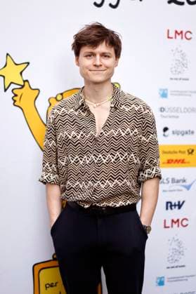 Actor Tom Böttcher at the election of the Golden Bloggers 2023 at the Rudas Club Düsseldorf, 24 04 2023 NRW Germany Copyright: xChristophxHardtx