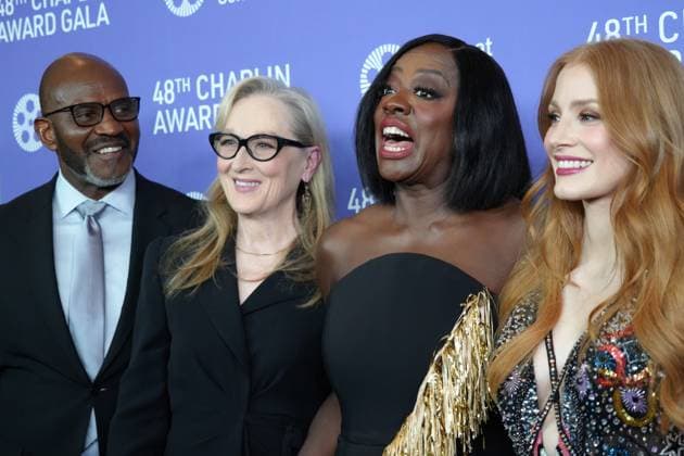 April 24, 2023, New York, NY, USA: MERYL STREEP, VIOLA DAVIS, and JESSICA CHASTAIN attend the 48th Chaplin Award Gala honoring Viola Davis, presented by Film at Lincoln Center,.Alice Tully Hall, Lincoln Center, NYCApril 24, 2023 .New York City..April 24, 2023. New York USA - ZUMAms4_ 20230424_zaf_ms4_010 Copyright: xSoniaxMoskowitzxGordonx