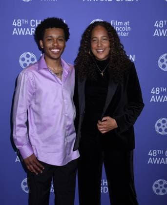 April 24, 2023, New York, New York, USA: Cassius Bythewood and Gina Prince-Bythewood attend the 48th Chaplin Award Honoring Viola Davis at Lincoln Centers Alice Tully Hall in New York. New York USA - ZUMAp281 20230424_zea_p281_006 Copyright: xPhotoxImagexPressx