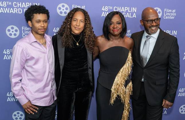 NY: 48th Chaplin Award Gala Honoring Viola Davis Cassius Bythewood, Gina Prince-Bythewood, Viola Davis, Julius Tennon attend the 48th Chaplin Award Gala honoring Viola Davis at Alice Tully Hall New York New York United States Copyright: LevxRadin