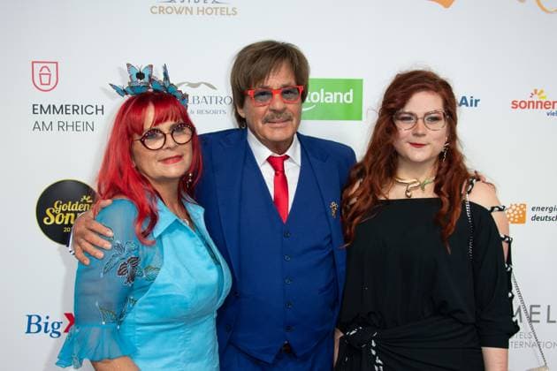 Joerg DRAEGER, presenter, with wife Petra and daughter Cincia Paulina, red carpet, red carpet show, arrival, arrival, The Golden Sun 2023, on 22 04 2023 in Wunderland Kalkar,