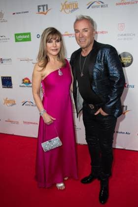 Deborah SASSON, Saenger, Musical Star, Uwe KROEGER, Kroeger, Saenger, Musical Star Red Carpet, Red Carpet Show, Arrival, Arrival, The Golden Sun 2023, on 22 04 2023 at Wunderland Kalkar,