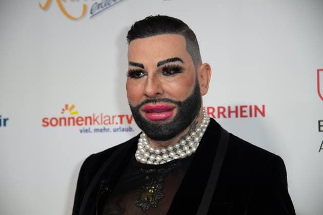 Harald GLOEOECKLER, Glööckler, fashion designer, red carpet, red carpet show, arrival, arrival, The Golden Sun 2023, on 22 04 2023 in Wunderland Kalkar,