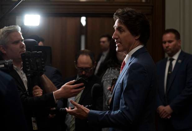 April 25, 2023, Ottawa, ON, Canada: Prime Minister Justin Trudeau speaks with reporters before a meeting of the cabinet on Parliament Hill, Tuesday, April 25, 2023 in Ottawa. Ottawa Canada  - ZUMAc35_ 20230425_zaf_c35_018 Copyright: xAdrianxWyldx