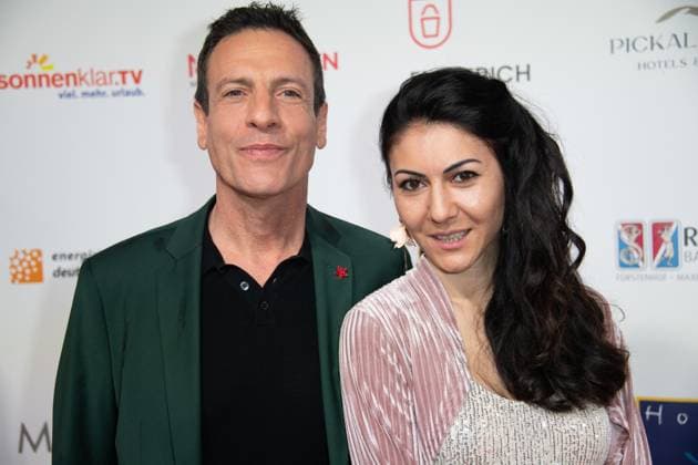 Harald REITINGER and wife Sue, red carpet, red carpet show, arrival, arrival, The Golden Sun 2023, on 22 04 2023 at Wunderland Kalkar,