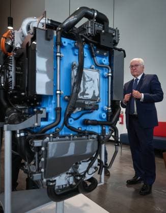 April 25, 2023, BURNABY, BC, CANADA: Germany President Frank-Walter Steinmeier views a fuel cell system prototype during a tour of fuel cell stack manufacturer, Cellcentric Canada, in Burnaby, B.C., Tuesday, April 25, 2023. BURNABY CANADA  - ZUMAc35_ 20230425_zaf_c35_061 Copyright: xDarrylxDyckx