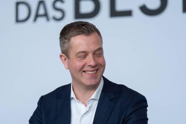 Unterzeichnung des Koalitionsvertrags 2023-26, Stefan Evers, CDU Bei der Unterzeichnung des Koalitionsvertrags 2023-26 zwischen CDU Berlin und SPD Berlin im Abgeordnetenhaus Berlin Berlin GER *** Signing of the coalition agreement 2023 26, Stefan Evers, CDU At the signing of the coalition agreement 2023 26 between CDU Berlin and SPD Berlin in the Berlin House of Representatives Berlin GER