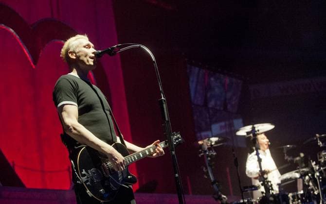 Die rzte in Dortmund Westfalenhalle *** NUR FÜR REDAKTIONELLE ZWECKE *** EDITORIAL USE ONLY ***am Montag, den 19.12.11 spielen -Die rzte- ein Konzert nur f r M dchen Frauen in der Dortmunder Westfalenhalle. ***Verwendung nur zur PRINTberichterstattung in NRW; Keine online Ver ffentlichung; nur zur Berichterstattung ber das Konzert am 19.12.11*** Foto: Tanja Pickartz WAZ FotoPool am Montag, den 19.12.11 spielen -Die Ärzte- ein Konzert nur für Mädchen Frauen in der Dortmunder Westfalenhalle. ***Verwendung nur zur PRINTberichterstattung in NRW; Keine online Veröffentlichung; nur zur Berichterstattung über das Konzert am 19.12.11*** D NRW Dortmund Copyright: TanjaxPickartz *** the doctors in Dortmund Westfalenhalle *** ONLY FOR ED Copyright: TanjaxPickartz docnrwhugopicture43856138 EDITORIAL USE ONLY