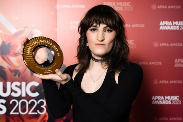 2023 APRA MUSIC AWARDS, Lucy Blomkamp holds her APRA Award for Most Performed R&B Soul Work the 2023 APRA Music Awards at the International Convention Centre, in Sydney, Thursday, April 27, 2023. ( NO ARCHIVING, EDITORIAL USE ONLY, NO USE IN BOOKS WITHOUT CONSENT SYDNEY NSW AUSTRALIA  Copyright: xJAMESxGOURLEYx 20230427001791493441