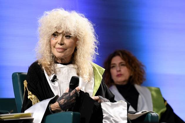 Milan, IULM University - Conferment of the honorary master s degree in management of artistic and cultural resources to Donatella Rettore  Copyright: xAlbertoxTerenghix xipa-agency.nex xComi Terenghix IPA_IPA37575158