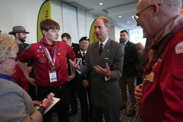 April 27, 2023, VANCOUVER, BC, CANADA: Prince Edward, Duke of Edinburgh, centre, talks with award recipient Zach Stubley, left, and others during a reception after presenting Duke of Edinburgh Gold Awards of Achievement to youth, in Vancouver, on Thursday, April 27, 2023. VANCOUVER CANADA - ZUMAc35_ 20230427_zaf_c35_102 Copyright: xDarrylxDyckx