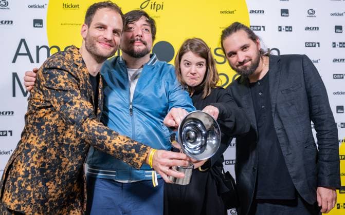 RECORD DATE NOT STATED 20230428 Amadeus Austrian Music Awards 2023 WIEN, OESTERREICH - 28. APRIL: bei seiner Ankunft am Redcarpet anlaesslich der Verleihung des Amadeus Austria Music Awards 2023 vor dem Wiener Volkstheater am 28. April 2023 in Wien, Oesterreich. 230429_SEPA_17_034 Copyright: xIsabellexOuvrardx SEPAxMedia