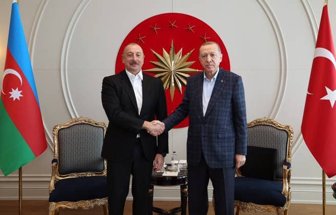 News Themen der Woche KW17 Turkish President Recep Tayyip Erdogan meets with Azerbaijani President Ilham Aliyev in Istanbul Turkish President Recep Tayyip Erdogan meets with Azerbaijani President Ilham Aliyev in Istanbul, Turkiye on April 29, 2023. Photo by Turkish presidency apaimages Istanbul Istanbul Turkey 290423_TURKIYE_TPO_00 (1) Copyright: xapaimagesxTurkishxpresidencyx xapaimagesx