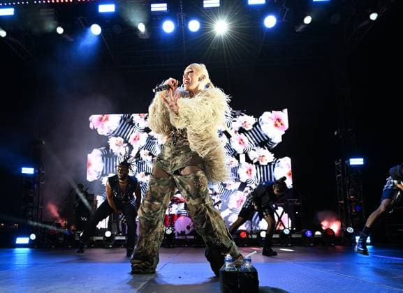 Entertainment Themen der Woche KW17 WEST PALM BEACH, FL - APRIL 29: Gwen Stefani performs during the Dreyfoos School of the Arts Save our Musicians fundraiser at The Ballpark of the Palm Beaches on April 29, 2023 in West Palm Beach Florida. Copyright: xmpi04x