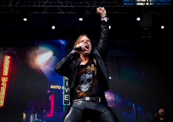 Bilder des Jahres 2023, Entertainment 04 April Entertainment Themen der Woche KW17 Entertainment Bilder des Tages Summer Breeze Brasil Festival in Sao Paulo, H.E.A.T. Konzert SÃO PAULO, SP - 30.04.2023: SUMMER BREEZE BRASIL FESTIVAL - Presentation of the Swedish hard rock band HEAT this Sunday (30) during the first edition of the Summer Breeze Brasil festival held in São Paulo at the Latin America Memorial, west of the capital, between the 29th and 30th of April. x2367318x  EmersonxSantos