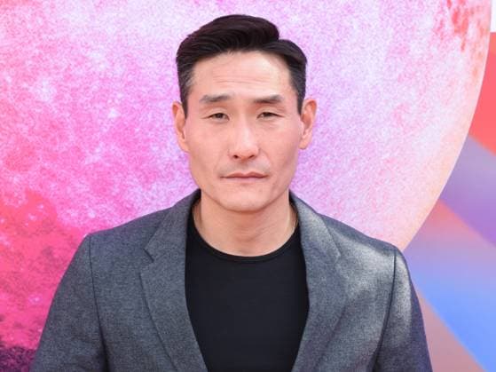 30 April 2023 - Pasadena, California - Lanny Joon. Pasadena Playhouse Presents Opening Night Performance Of A Little Night Music at Pasadena Playhouse. Photo Credit: Billy Bennight AdMedia 291356 2023-04-30 California Pasadena Etats-Unis  Copyright: xAdMediax STAR_291356_051