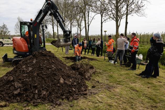 OMMEREN - Employees of the Historical Circle Kesteren are looking for an alleged Nazi treasure. In January it was announced that during the Second World War, Germans would have buried a gold treasure in the village of Gelderland with valuables that had been captured from an Arnhem bank. A treasure map was found in the National Archives showing the place where the treasure was buried. ANP MARCEL KRIJGSMAN netherlands out - belgium out  Copyright: xx x468254354x originalFilename: 468254354.jpg