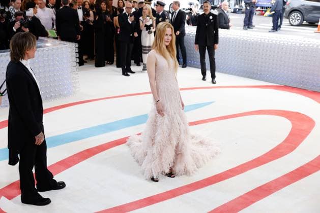 (L-R)Keith Urban and Nicole Kidman arrive on the red carpet for The Met Gala at The Metropolitan Museum of Art celebrating the opening of Karl Lagerfeld: A Line of Beauty in New York City on Monday, May 1, 2023.  NYP202305012910 JOHNxANGELILLO