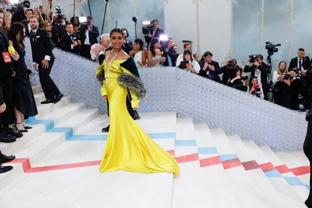 iAriana DeBose arrives on the red carpet for The Met Gala at The Metropolitan Museum of Art celebrating the opening of Karl Lagerfeld: A Line of Beauty in New York City on Monday, May 1, 2023.  NYP202305012912 JOHNxANGELILLO