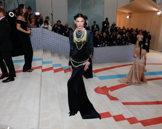 Karlie Kloss arrives on the red carpet for The Met Gala at The Metropolitan Museum of Art celebrating the opening of Karl Lagerfeld: A Line of Beauty in New York City on Monday, May 1, 2023.  NYP202305012918 JOHNxANGELILLO