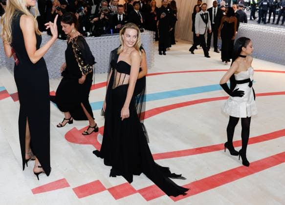 Margot Robbie arrives on the red carpet for The Met Gala at The Metropolitan Museum of Art celebrating the opening of Karl Lagerfeld: A Line of Beauty in New York City on Monday, May 1, 2023.  NYP202305012933 JOHNxANGELILLO