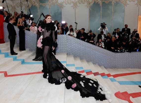Karen Elson arrives on the red carpet for The Met Gala at The Metropolitan Museum of Art celebrating the opening of Karl Lagerfeld: A Line of Beauty in New York City on Monday, May 1, 2023.  NYP202305012938 JOHNxANGELILLO