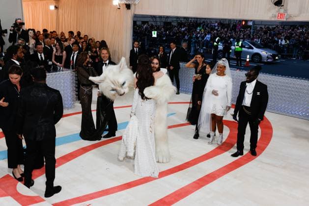 Anne Hathaway arrives on the red carpet for The Met Gala at The Metropolitan Museum of Art celebrating the opening of Karl Lagerfeld: A Line of Beauty in New York City on Monday, May 1, 2023.  NYP202305012969 JOHNxANGELILLO