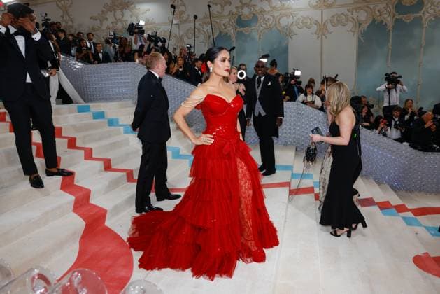 Francois-Henri Pinault and Salma Hayek arrive on the red carpet for The Met Gala at The Metropolitan Museum of Art celebrating the opening of Karl Lagerfeld: A Line of Beauty in New York City on Monday, May 1, 2023.  NYP20230501204 JOHNxANGELILLO