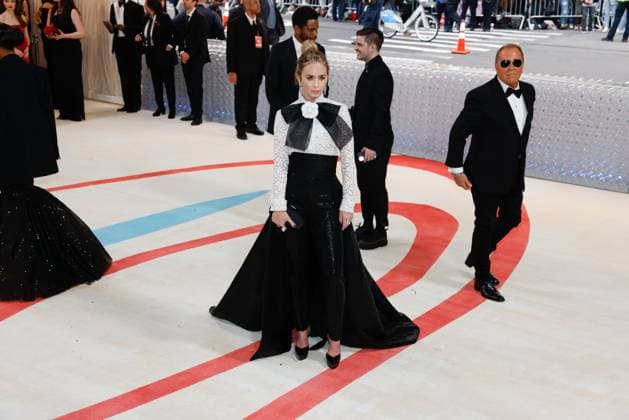 Emily Blunt and Michael Kors arrives on the red carpet for The Met Gala at The Metropolitan Museum of Art celebrating the opening of Karl Lagerfeld: A Line of Beauty in New York City on Monday, May 1, 2023.  NYP20230501231 JOHNxANGELILLO