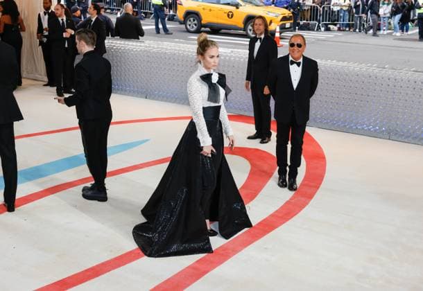 Emily Blunt and Michael Kors arrives on the red carpet for The Met Gala at The Metropolitan Museum of Art celebrating the opening of Karl Lagerfeld: A Line of Beauty in New York City on Monday, May 1, 2023.  NYP20230501232 JOHNxANGELILLO