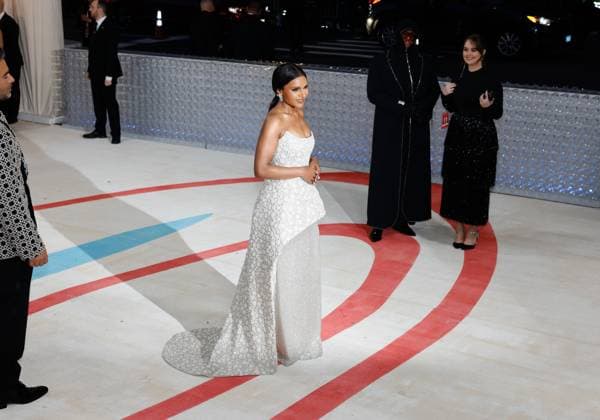 MIindy Kaling arrives on the red carpet for The Met Gala at The Metropolitan Museum of Art celebrating the opening of Karl Lagerfeld: A Line of Beauty in New York City on Monday, May 1, 2023.  NYP202305012125 JOHNxANGELILLO