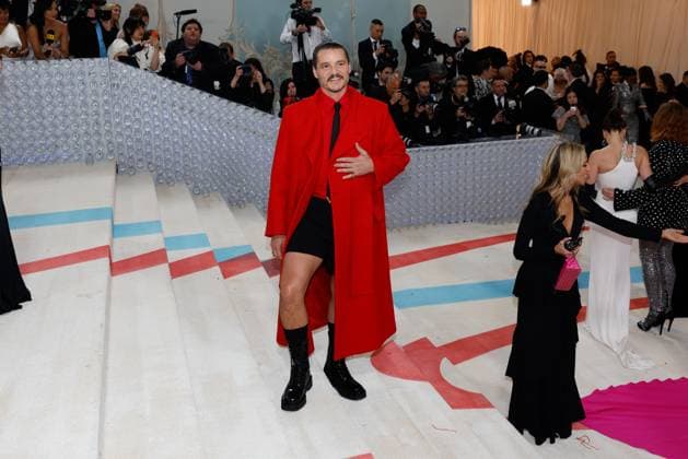 Pedro Pascal arrives on the red carpet for The Met Gala at The Metropolitan Museum of Art celebrating the opening of Karl Lagerfeld: A Line of Beauty in New York City on Monday, May 1, 2023.  NYP20230501271 JOHNxANGELILLO