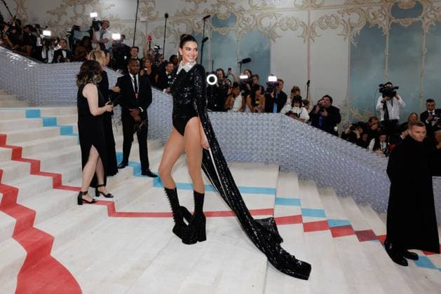 Kendall Jenner arrives on the red carpet for The Met Gala at The Metropolitan Museum of Art celebrating the opening of Karl Lagerfeld: A Line of Beauty in New York City on Monday, May 1, 2023.  NYP20230501305 JOHNxANGELILLO