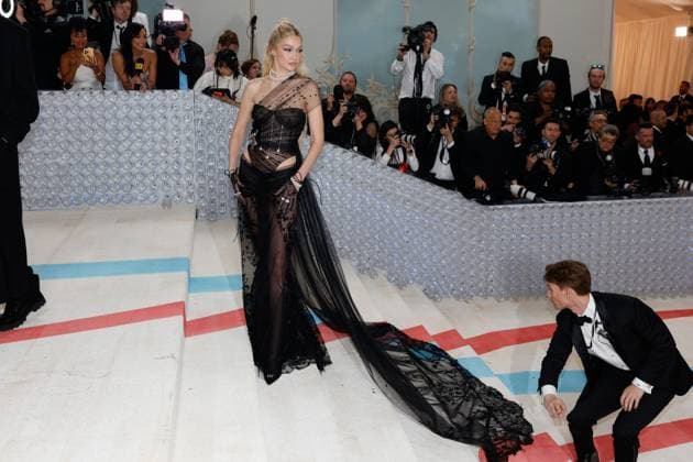 Gigi Hadid arrives on the red carpet for The Met Gala at The Metropolitan Museum of Art celebrating the opening of Karl Lagerfeld: A Line of Beauty in New York City on Monday, May 1, 2023.  NYP202305012367 JOHNxANGELILLO