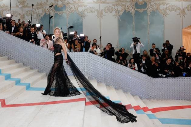 Gigi Hadid arrives on the red carpet for The Met Gala at The Metropolitan Museum of Art celebrating the opening of Karl Lagerfeld: A Line of Beauty in New York City on Monday, May 1, 2023.  NYP202305015044 JOHNxANGELILLO