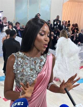British model Naomi Campbell speaks to the media during the Met Gala 2023, in New York, USA, 01 May 2023. Met Gala in New York !ACHTUNG: NUR REDAKTIONELLE NUTZUNG!  Copyright: xOctavioxGuzmánx AME6126 20230502-1427be3330ffe013527a72f0be6539cff9433925