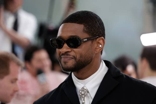 Usher arrives on the red carpet for The Met Gala at The Metropolitan Museum of Art celebrating the opening of Karl Lagerfeld: A Line of Beauty in New York City on Monday, May 1, 2023.  NYP202305013961 JOHNxANGELILLO