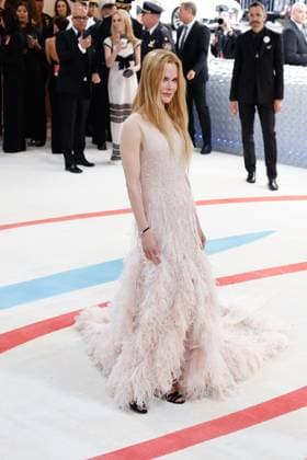 Nicole Kidman arrives on the red carpet for The Met Gala at The Metropolitan Museum of Art celebrating the opening of Karl Lagerfeld: A Line of Beauty in New York City on Monday, May 1, 2023.  NYP2023050190020 JOHNxANGELILLO