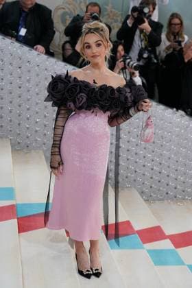 Chloe Fineman, wearing Wiederhoeft at arrivals for Karl Lagerfeld: A Line of Beauty - The Costume Institute Met Gala - Part 1, The Metropolitan Museum of Art, New York, NY May 1, 2023. Photo By: Kristin Callahan Everett Collection at arrivals for Karl Lagerfeld: A Line of Beauty - The Costume Institute Met Gala - Part 1, The Metropolitan Museum of Art, New York, NY May 1, 2023. Photo By: Kristin Callahan Everett Collection PUBLICATIONXNOTxINxCANxCHNxFRAxITAxJPNxNORxPOLxRUSxESPxUKxUSA