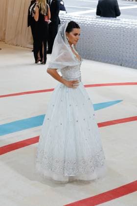 PenÃ lope Cruz arrives on the red carpet for The Met Gala at The Metropolitan Museum of Art celebrating the opening of Karl Lagerfeld: A Line of Beauty in New York City on Monday, May 1, 2023.  NYP2023050190041 JOHNxANGELILLO