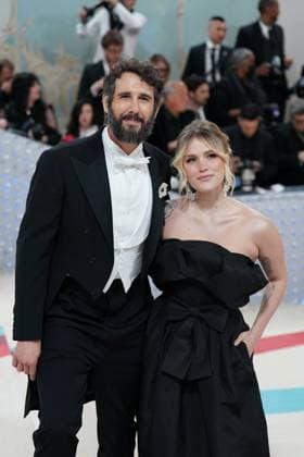 Josh Groban, Natalie McQueen at arrivals for Karl Lagerfeld: A Line of Beauty - The Costume Institute Met Gala - Part 1, The Metropolitan Museum of Art, New York, NY May 1, 2023. Photo By: Kristin Callahan Everett Collection at arrivals for Karl Lagerfeld: A Line of Beauty - The Costume Institute Met Gala - Part 1, The Metropolitan Museum of Art, New York, NY May 1, 2023. Photo By: Kristin Callahan Everett Collection PUBLICATIONXNOTxINxCANxCHNxFRAxITAxJPNxNORxPOLxRUSxESPxUKxUSA