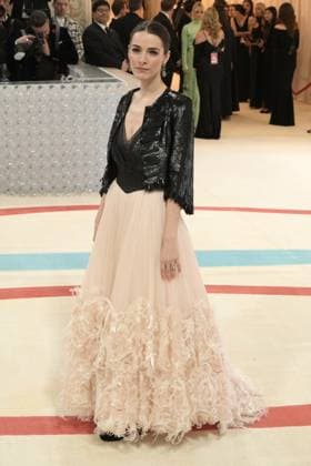 Arrivals for the 2023 Met Gala - Karl Lagerfeld: A Line Of Beauty at the Metropolitan Museum of Art. Featuring: Bee Schaffer Where: New York, New York, United States When: 01 May 2023 Credit: Jennifer Graylock INSTARimages **Jennifer Graylock-Graylock.com** Copyright: xJenniferxGraylock-Graylock.comx 52672114 EDITORIAL USE ONLY. NOT FOR USE BY NEWSPAPERS BASED IN THE UK.