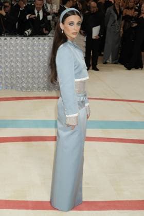 Arrivals for the 2023 Met Gala - Karl Lagerfeld: A Line Of Beauty at the Metropolitan Museum of Art. Featuring: Emma Chamberlain Where: New York, New York, United States When: 01 May 2023 Credit: Jennifer Graylock INSTARimages **Jennifer Graylock-Graylock.com** Copyright: xJenniferxGraylock-Graylock.comx 52672144 EDITORIAL USE ONLY. NOT FOR USE BY NEWSPAPERS BASED IN THE UK.