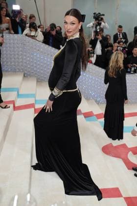 Karlie Kloss at arrivals for Karl Lagerfeld: A Line of Beauty - The Costume Institute Met Gala - Part 2, The Metropolitan Museum of Art, New York, NY May 1, 2023. Photo By: Kristin Callahan Everett Collection at arrivals for Karl Lagerfeld: A Line of Beauty - The Costume Institute Met Gala - Part 2, The Metropolitan Museum of Art, New York, NY May 1, 2023. Photo By: Kristin Callahan Everett Collection PUBLICATIONXNOTxINxCANxCHNxFRAxITAxJPNxNORxPOLxRUSxESPxUKxUSA