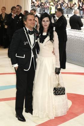 Arrivals for the 2023 Met Gala - Karl Lagerfeld: A Line Of Beauty at the Metropolitan Museum of Art. Featuring: Harry Kargman, Jill Kargman Where: New York, New York, United States When: 01 May 2023 Credit: Jennifer Graylock INSTARimages **Jennifer Graylock-Graylock.com** Copyright: xJenniferxGraylock-Graylock.comx 52672221 EDITORIAL USE ONLY. NOT FOR USE BY NEWSPAPERS BASED IN THE UK.